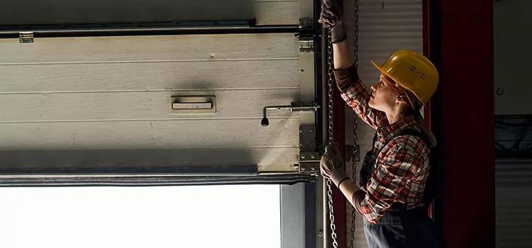 Addressing Common Garage Door Stoppage Issues in Knoxville, TN